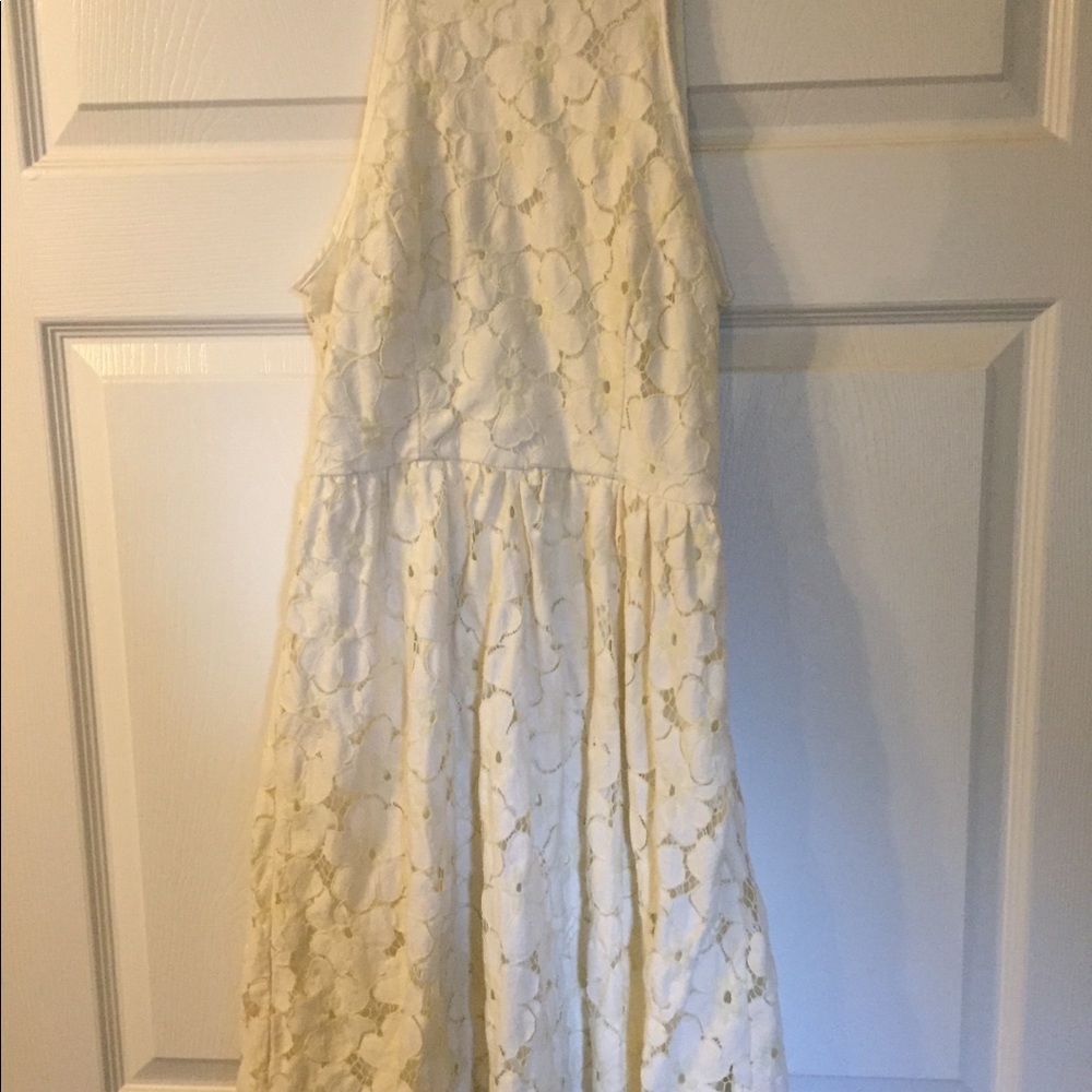 Nice lace/crochet dress 👗